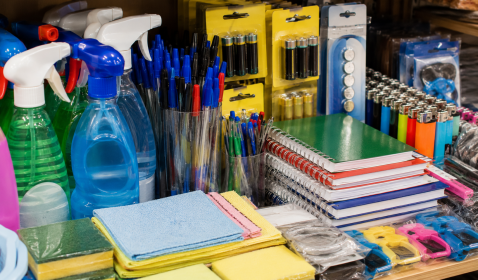 Household goods, cleaning products, and digital services in a shop in Salteras